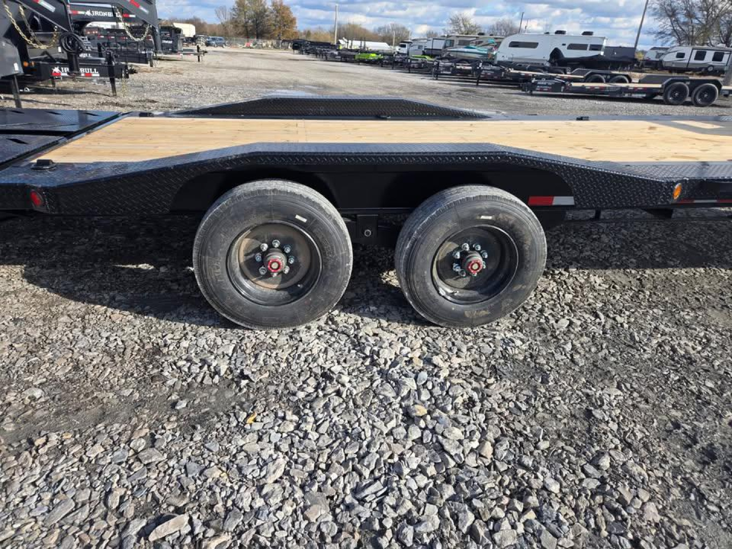 New 2026 Iron Bull 102X26 GOOSENECK Equipment Trailer 10K AXLES DRIVE OVER FENDERS & RAMPAGE RAMPS