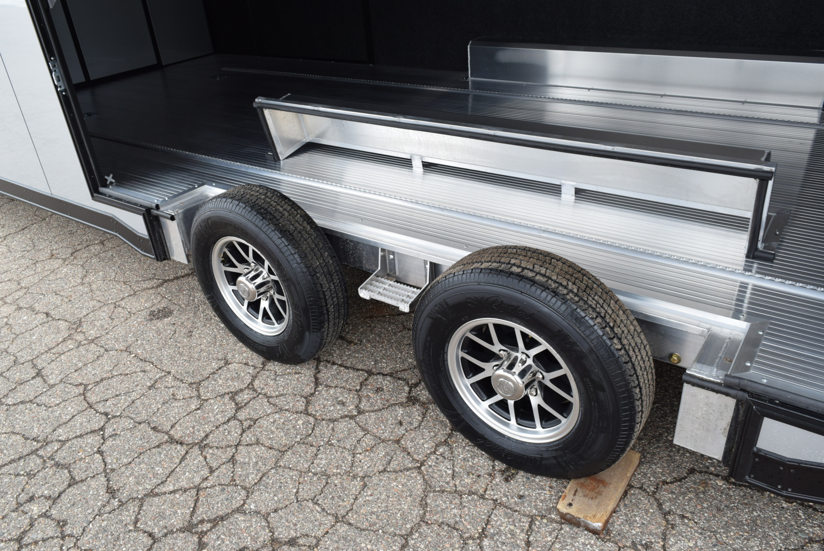 New INTECH 8.5x24 LITE SERIES ALL ALUMINUM RACE HAULER