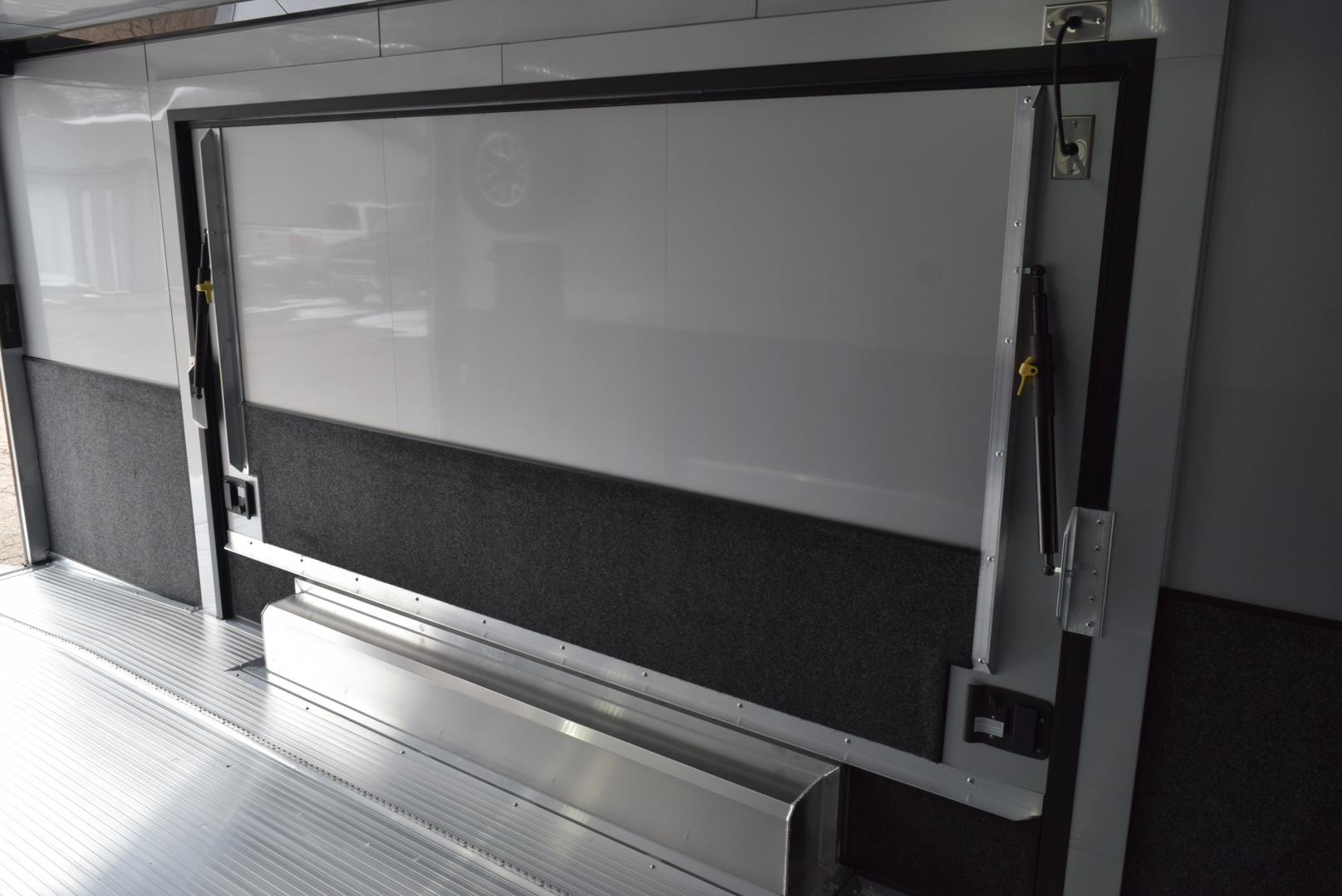 New INTECH 8.5x24 LITE SERIES ALL ALUMINUM RACE HAULER