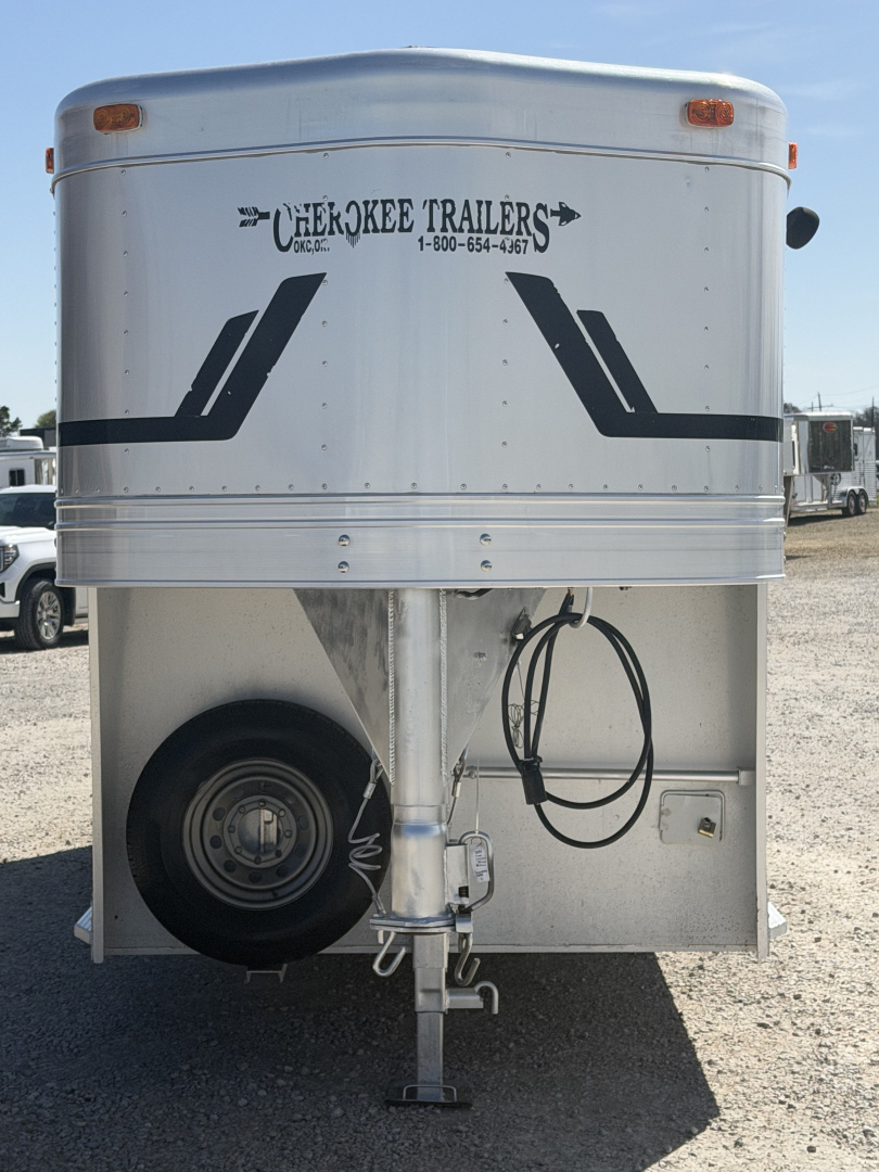 Used 2000 Cherokee 3 Horse Gooseneck Horse Trailer