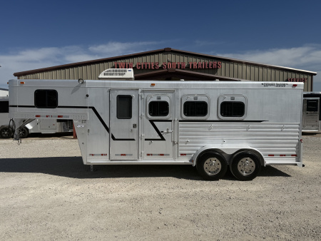 Used 2000 Cherokee 3 Horse Gooseneck Horse Trailer