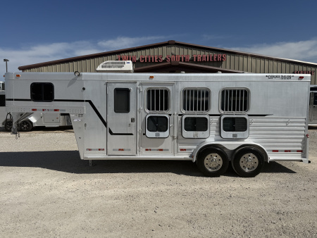 Used 2000 Cherokee 3 Horse Gooseneck Horse Trailer