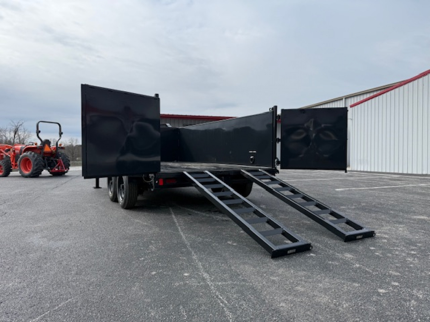 New Hillcrest Dump 7x14 GN 40" 17.6K W/ Upgraded HD Ramps