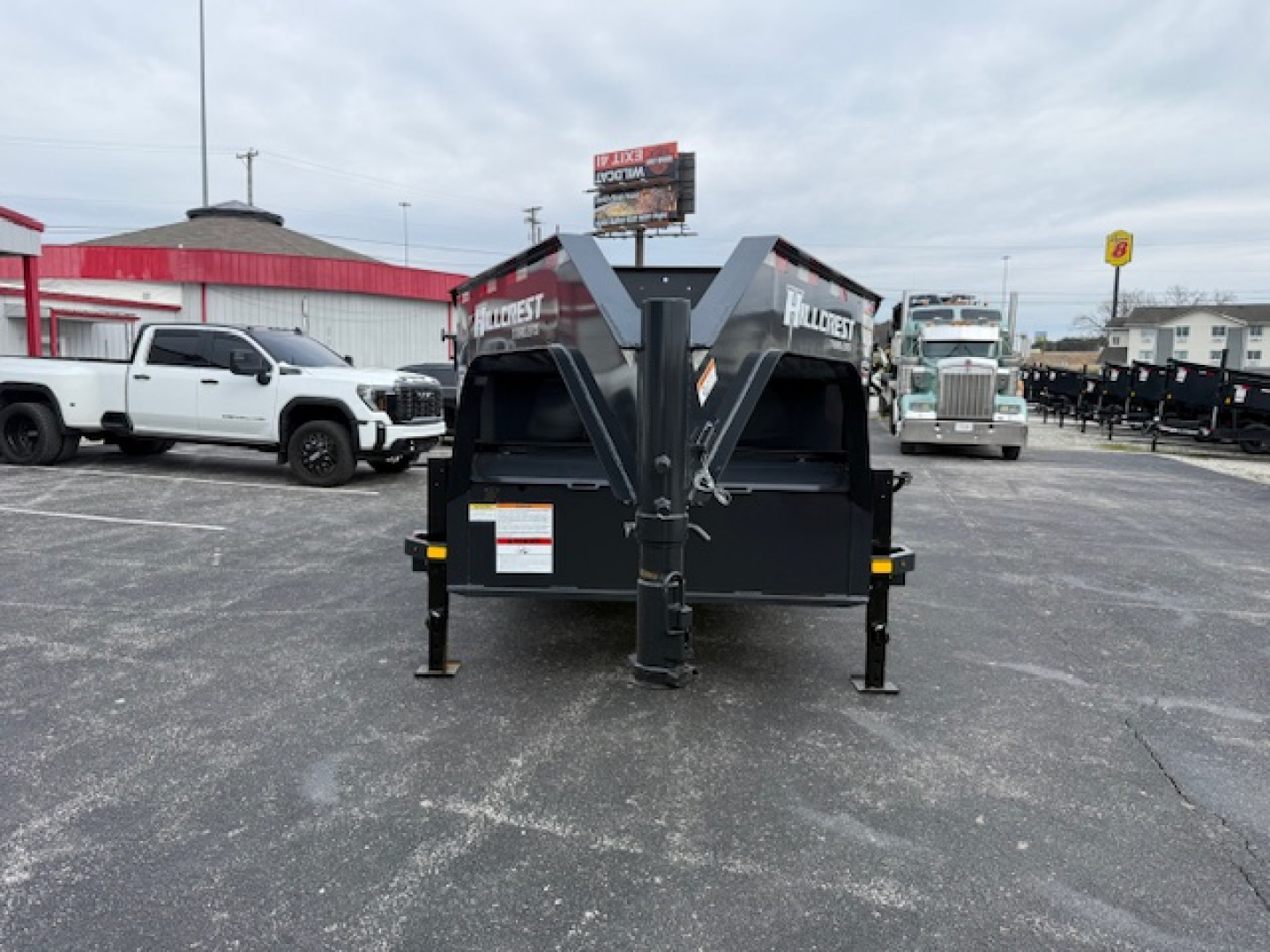 New Hillcrest Dump 7x14 GN 40" 17.6K W/ Upgraded HD Ramps