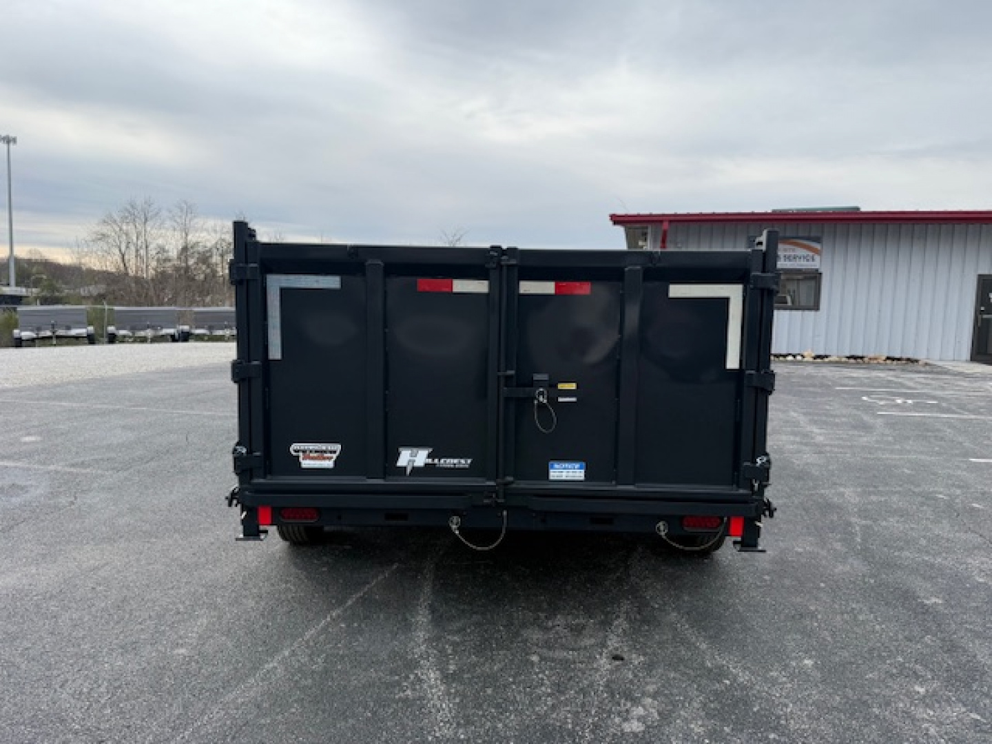 New Hillcrest Dump 7x14 GN 40" 17.6K W/ Upgraded HD Ramps