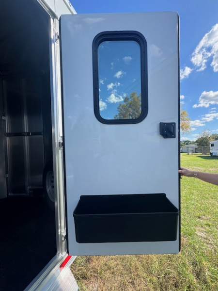 New 2026 Shadow 2026 Shadow Select 3H w/Escape Door Horse Trailer