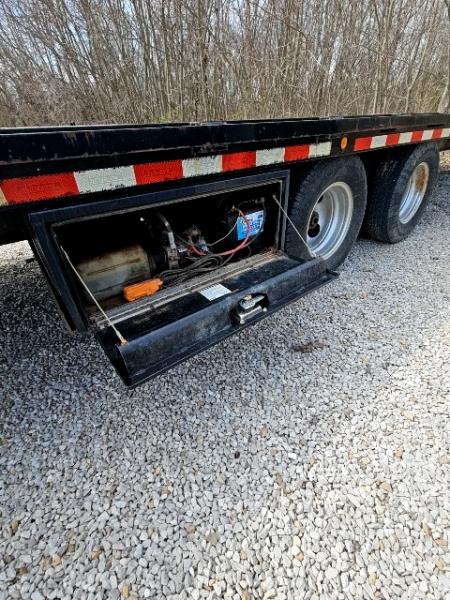 Used 2015 Sure-Trac 102 x 32 (22+10) 22.5K Hydraulic Dovetail Gooseneck Deckover Trailer