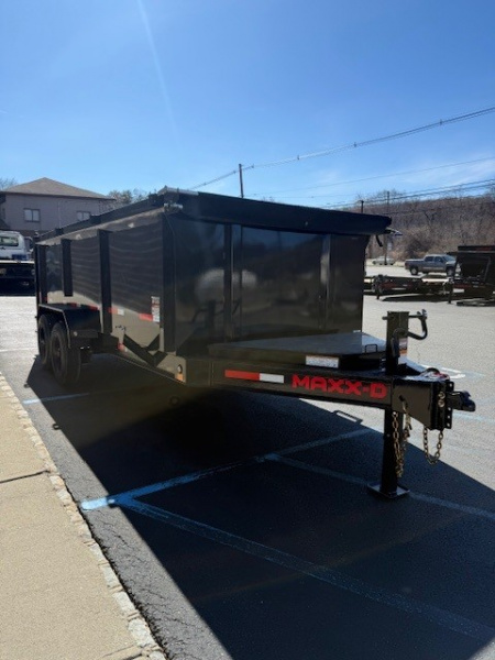 New 2026 MAXX-D DJX8316 Dump Trailer