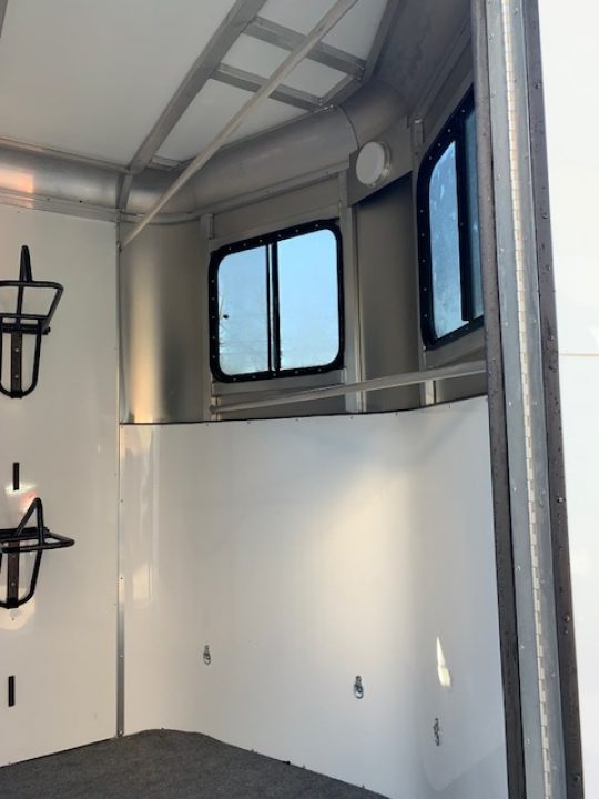 Used 2019 Kingston Trailers 2h Endurance Horse Trailer