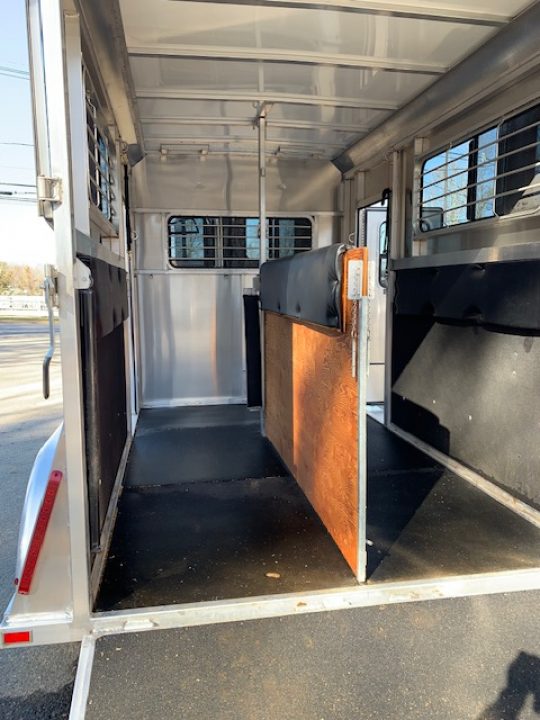 Used 2019 Kingston Trailers 2h Endurance Horse Trailer