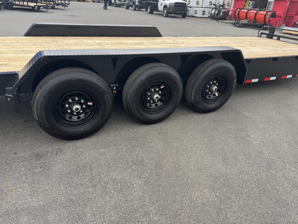 New 2026 Load Trail CH8324073_70601 7X24 TA3 Equipment Trailer *BLACK
