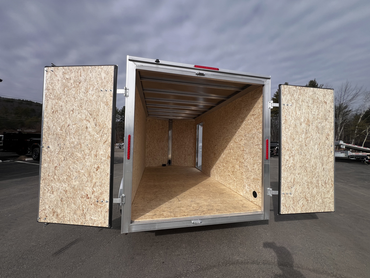 New 2026 High Country 7x16 + 18" V-Nose/ XLT Aluminum trailer /Barn Door/ 7'interior -7000GVW