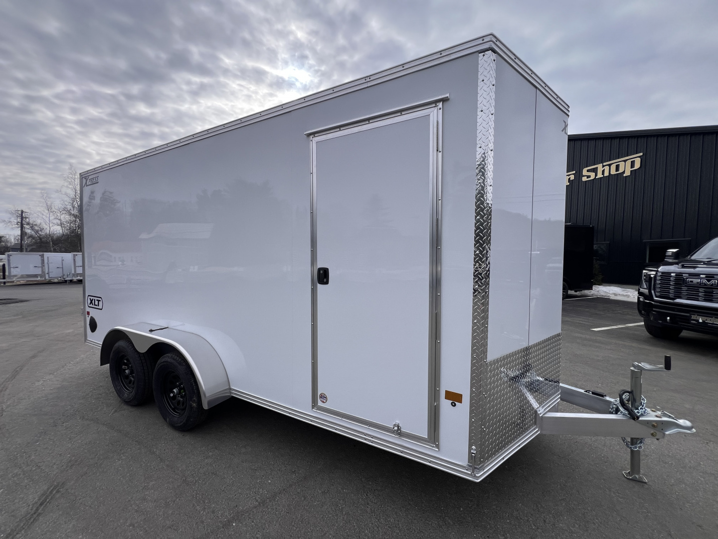 New 2026 High Country 7x16 + 18" V-Nose/ XLT Aluminum trailer /Barn Door/ 7'interior -7000GVW