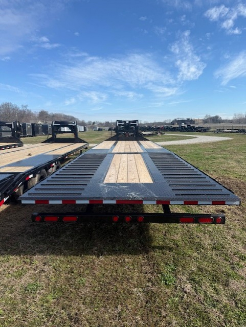 New 2026 PJ Trailers 102"X32' LY1 HYDRAULIC DOVETAIL w/12K AXLES Deckover Trailer