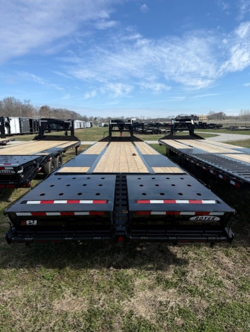 New 2026 PJ Trailers 102" x 32' LD GOOSENECK w/ MONSTER RAMPS Deckover Trailer