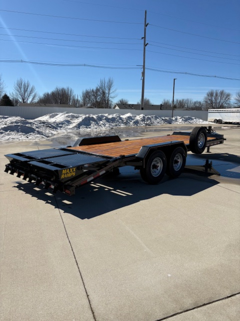 New 2026 Diamond T 22 ft Bumper Pull 17,600 GVWR