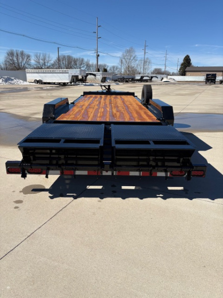 New 2026 Diamond T 22 ft Bumper Pull 17,600 GVWR