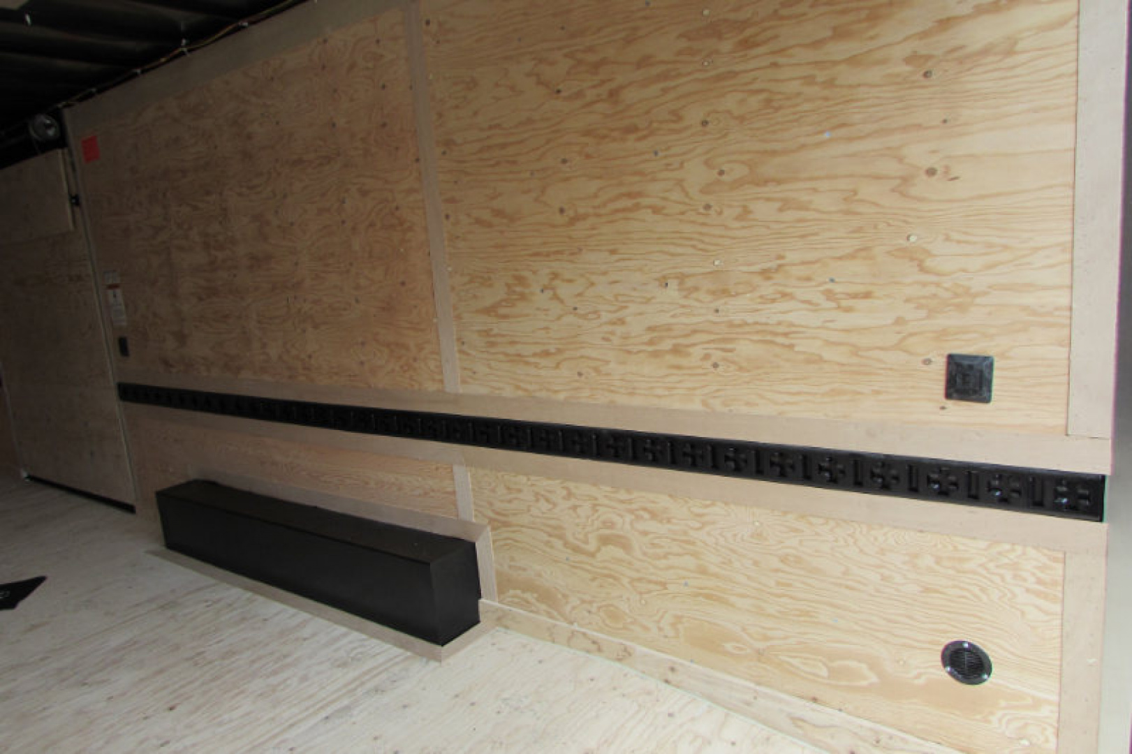 New 2026 Cargo Mate EHW8.522TA5 Cargo / Enclosed Trailer