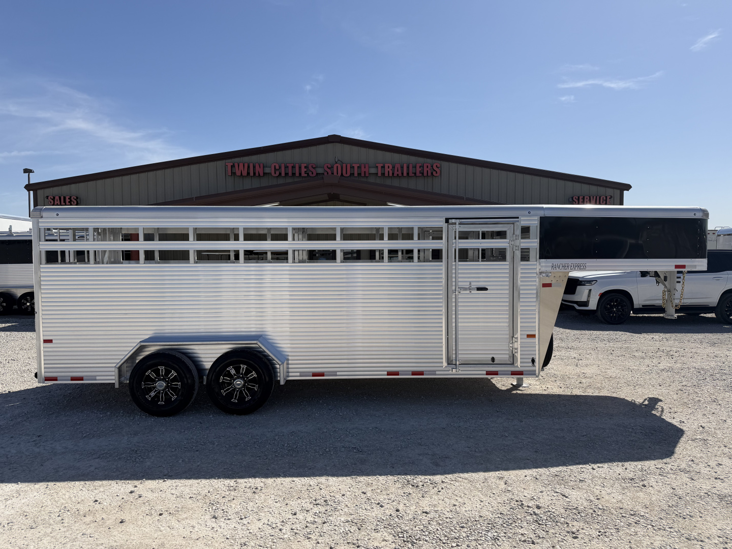 New 2027 Sundowner 20' Stock Gooseneck Rancher XP Stock / Stock Combo Trailer