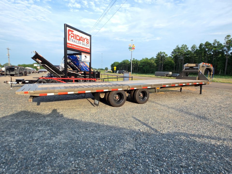 New 2026 Diamond C Trailers FMAX212 32' x 102" Pacesetter Edition Equipment Trailer