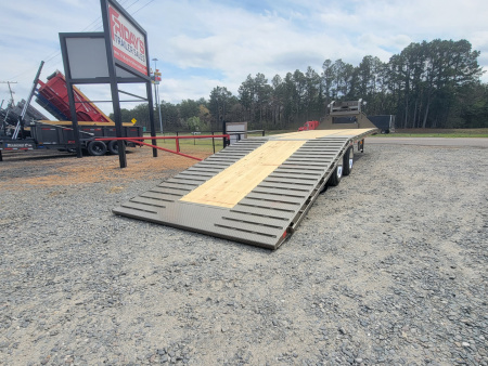 New 2026 Diamond C Trailers FMAX212 32' x 102" Pacesetter Edition Equipment Trailer