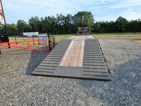 New 2026 Diamond C Trailers FMAX212 32' x 102" Pacesetter Edition Equipment Trailer