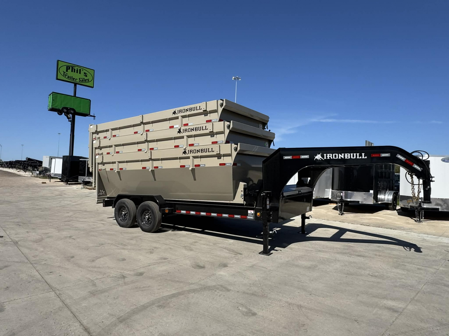 New Iron Bull 16' ROLL OFF DUMP TRAILERS GOOSENECK Dump Trailer WITH 3 BINS