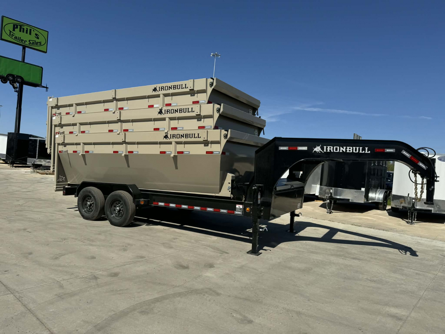 New Iron Bull 16' ROLL OFF DUMP TRAILERS GOOSENECK Dump Trailer WITH 3 BINS