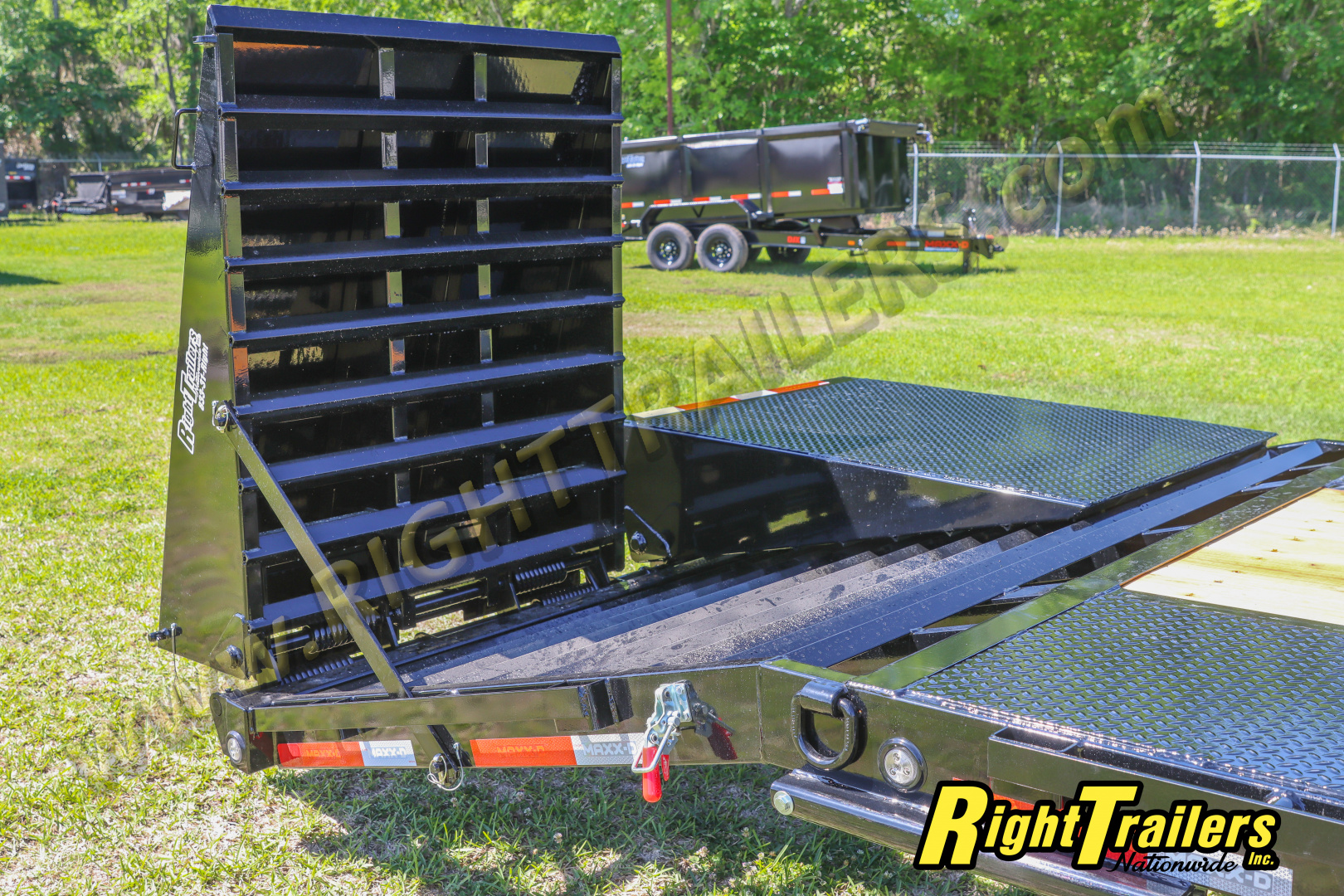 New 2026 8.5X30 MAXX-D GOOSENECK EQUIPMENT TRAILER