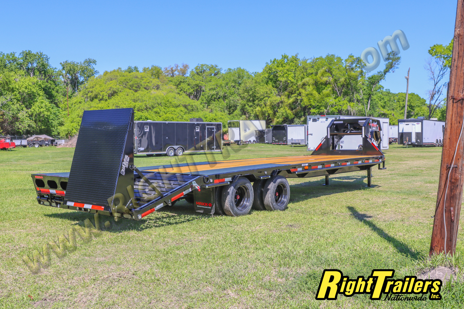 New 2026 8.5X30 MAXX-D GOOSENECK EQUIPMENT TRAILER