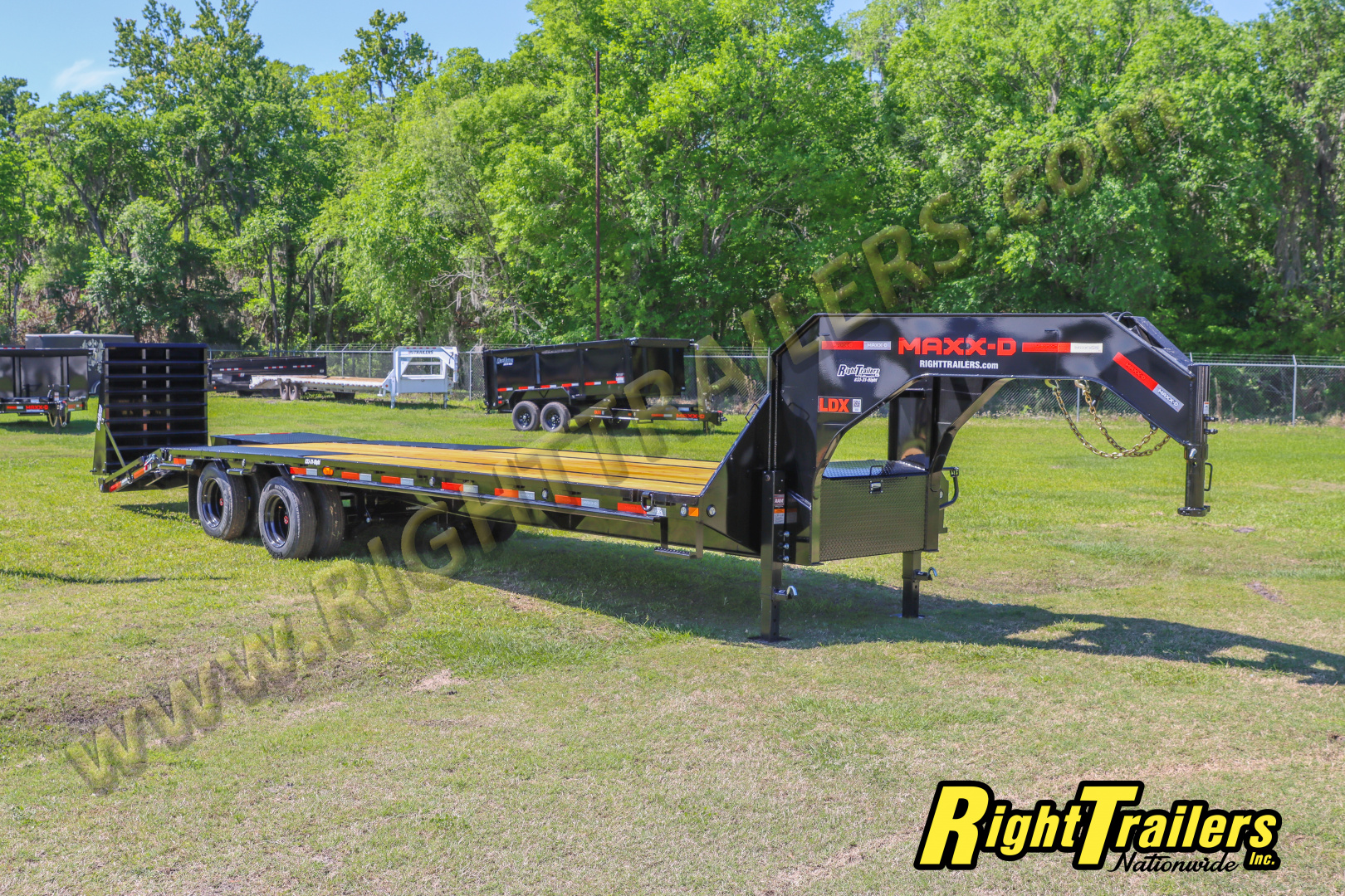 New 2026 8.5X30 MAXX-D GOOSENECK EQUIPMENT TRAILER