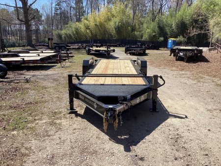 New 2026 Diamond T 8322HDSKP Tilt Trailer