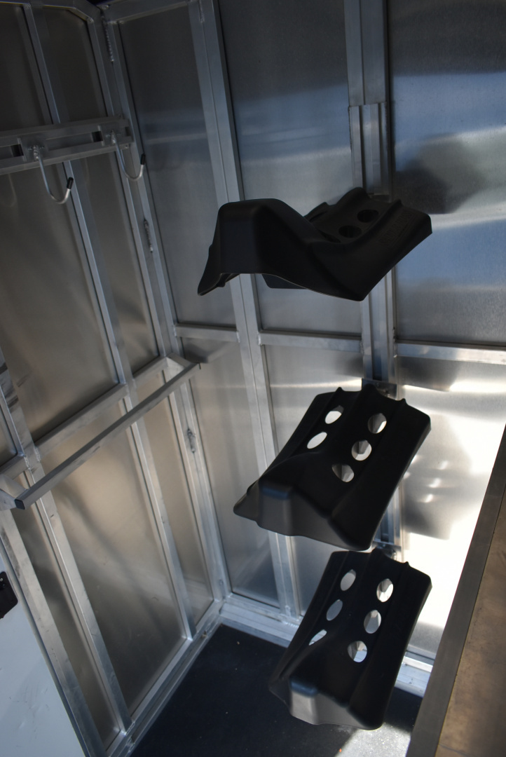 Used 2025 Frontier Trailers Fast Track 2+1 Horse Trailer