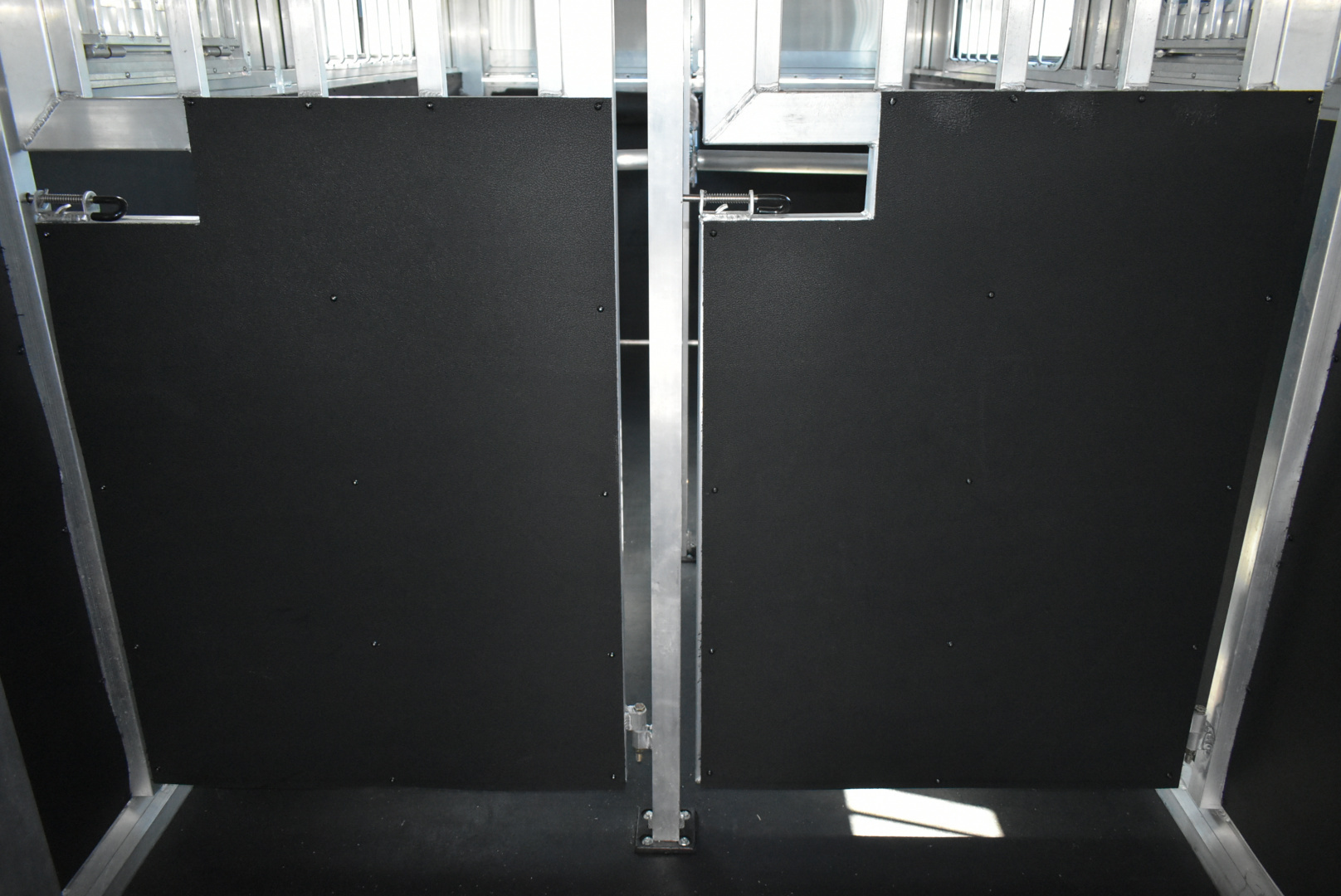 Used 2025 Frontier Trailers Fast Track 2+1 Horse Trailer