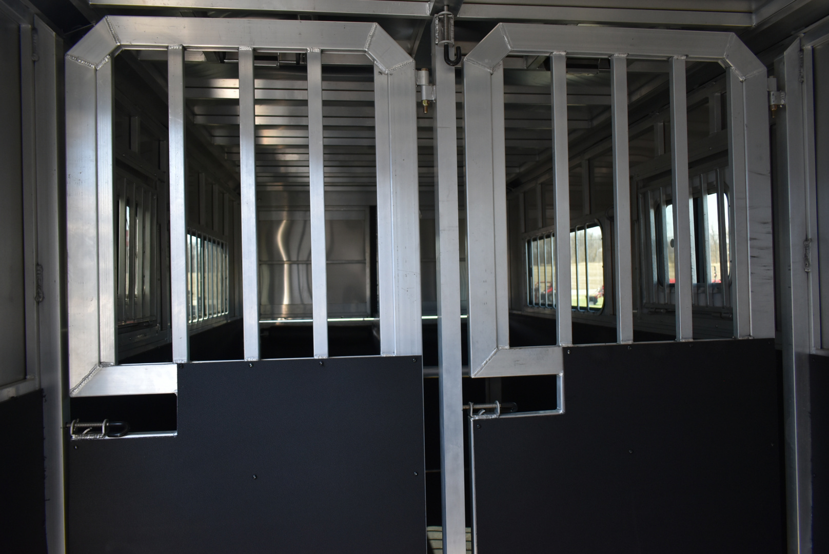 Used 2025 Frontier Trailers Fast Track 2+1 Horse Trailer