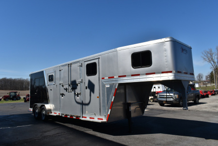 Used 2025 Frontier Trailers Fast Track 2+1 Horse Trailer