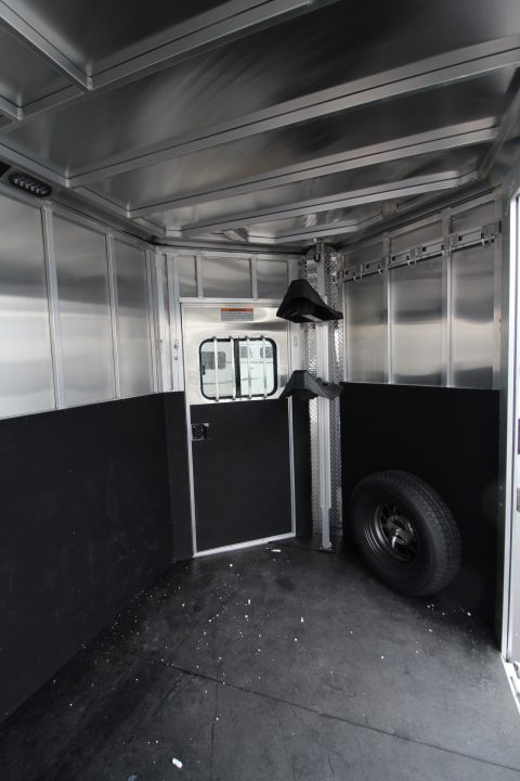 New 2026 Frontier Fast Track 2 Horse WB Straight Load Trailer