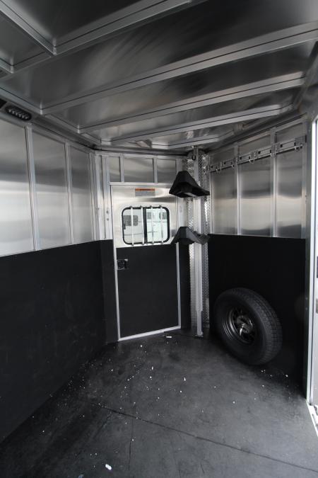 New 2026 Frontier Fast Track 2 Horse WB Straight Load Trailer