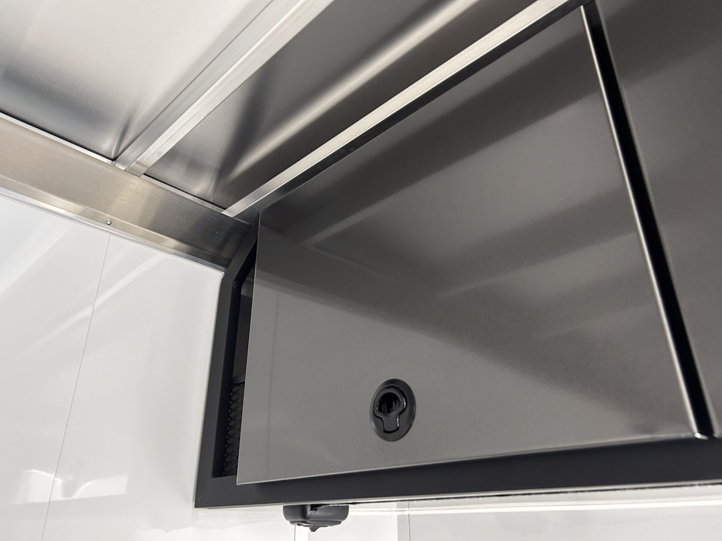 New 2026 ATC 24 FT ROM 400 ALUMINUM ENCLOSED CAR HAULER PREMIUM ESCAPE DOOR