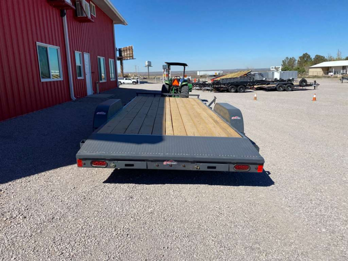 New 2026 Lamar Trailers 83"X 20' CE- 7K CARHAULER Car Hauler