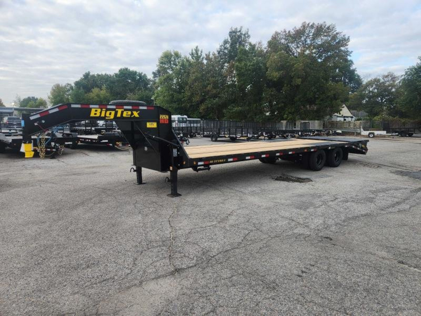 New 2026 Big Tex Trailers 25+5 22GN Gooseneck w/Mega Ramps Flatbed Trailer