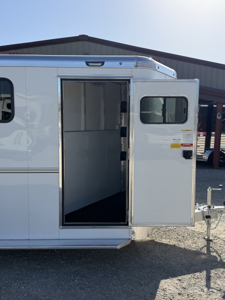 New 2026 Sundowner 3 Horse Bumper Pull Horse Trailer