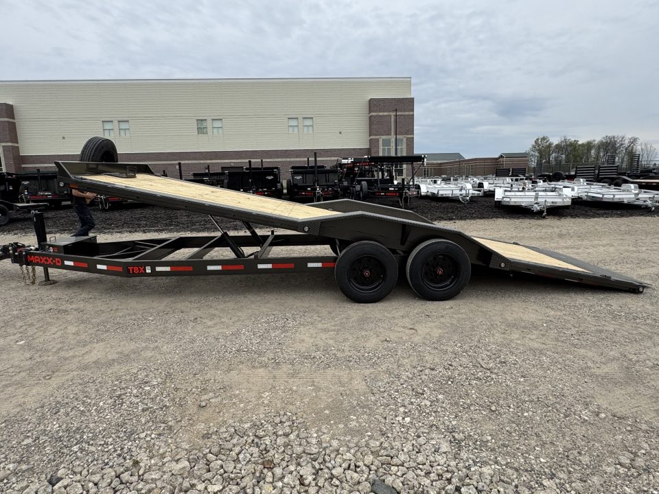 New 2026 MAXX-D T8B10224 Tilt Trailer