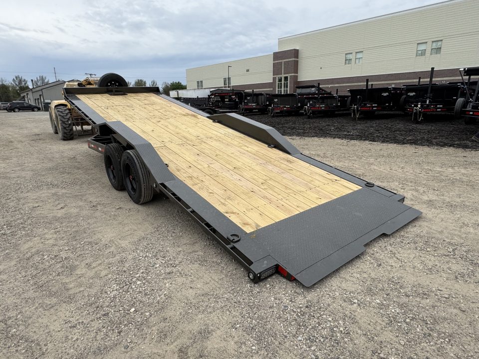 New 2026 MAXX-D T8B10224 Tilt Trailer
