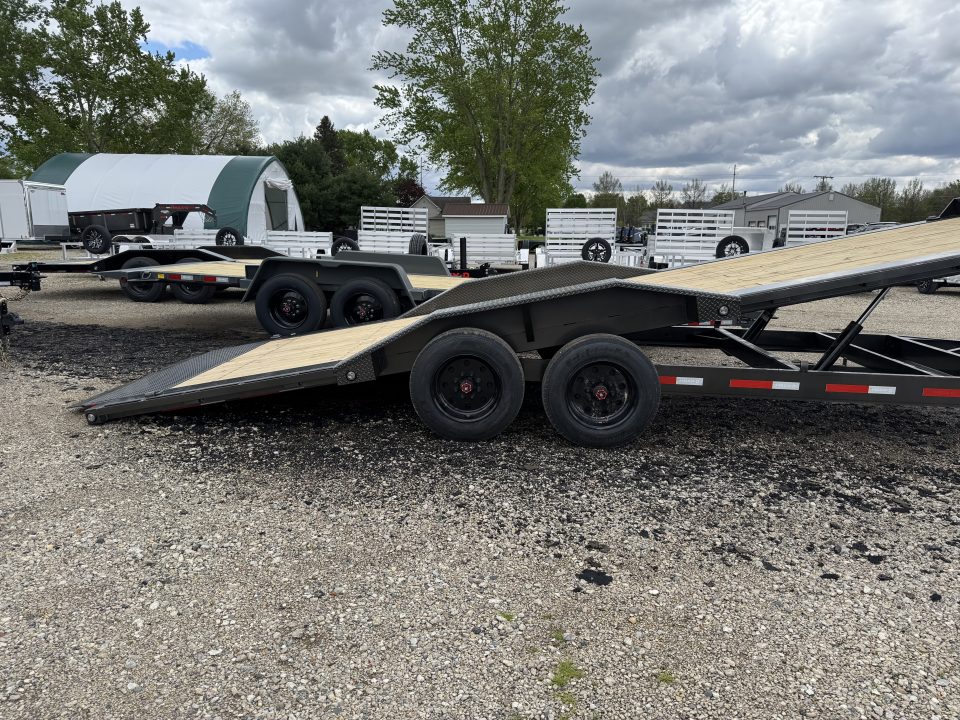 New 2026 MAXX-D T8B10224 Tilt Trailer