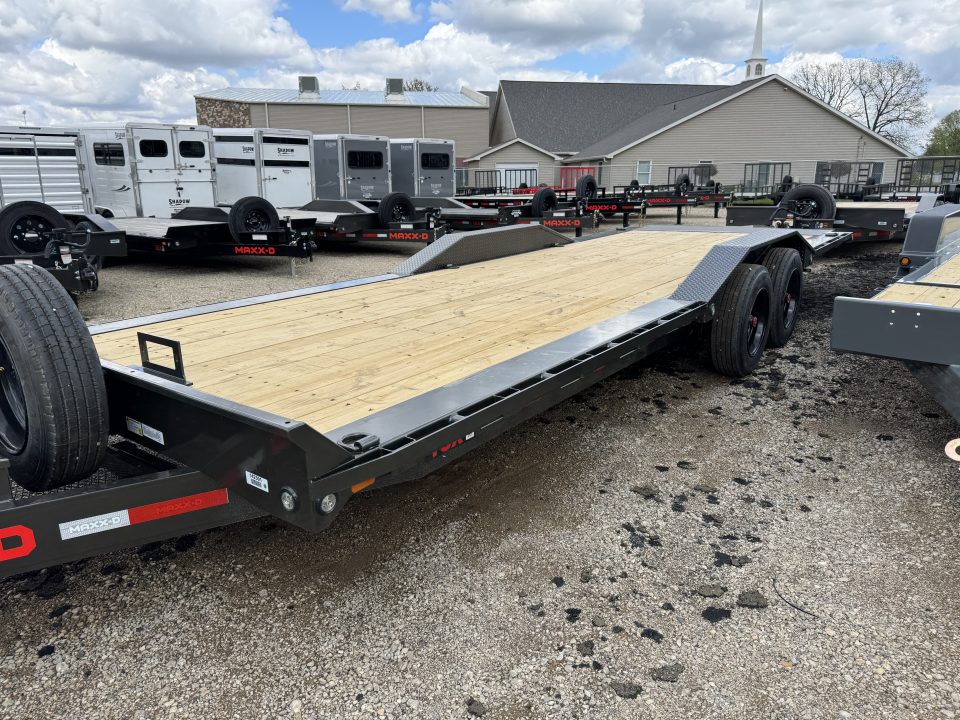 New 2026 MAXX-D T8B10224 Tilt Trailer