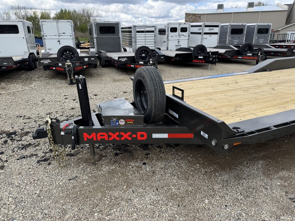 New 2026 MAXX-D T8B10224 Tilt Trailer