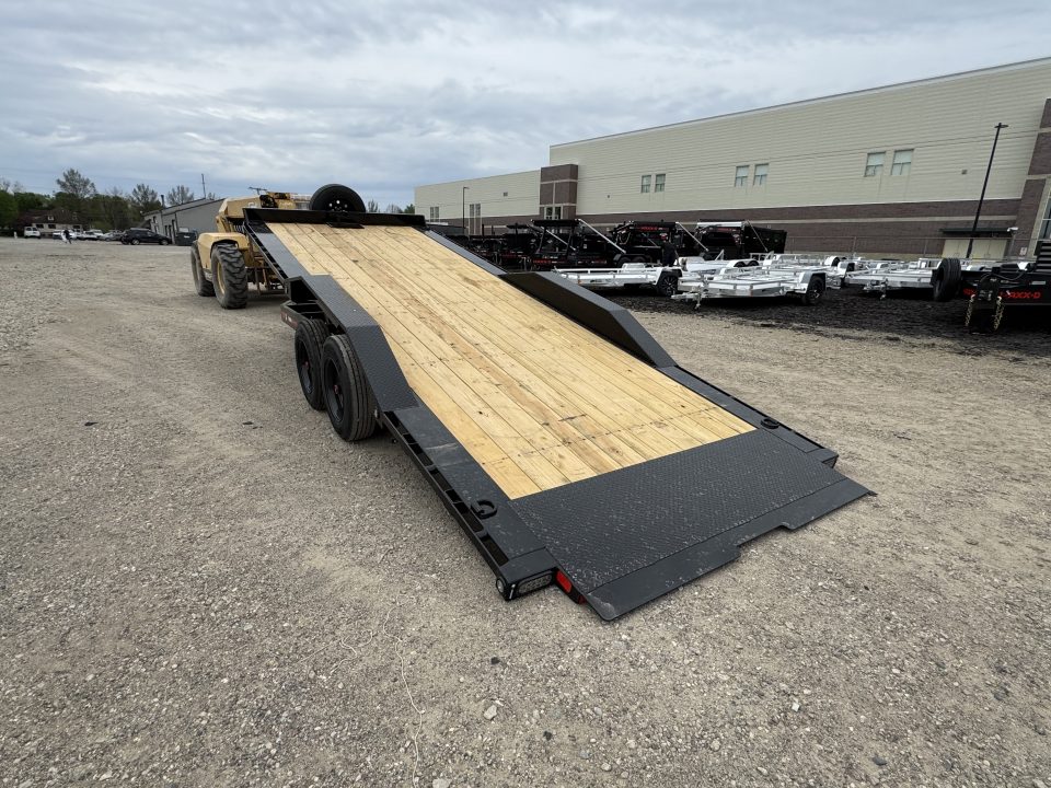 New 2026 MAXX-D T8X10222 Tilt Trailer