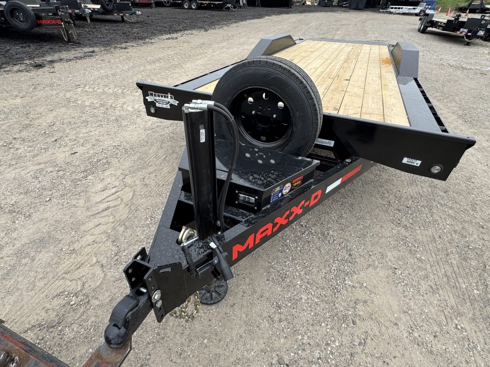New 2026 MAXX-D T8X10222 Tilt Trailer