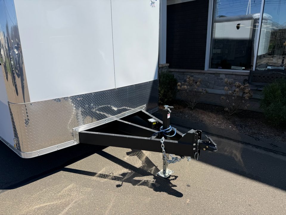 New Sure-Trac 8'6" x 20' Enclosed Landscape Trailer 9.9K